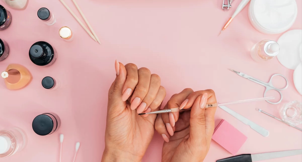 Extensiones de uñas perfectas: ¿Qué debería haber en tu estación?