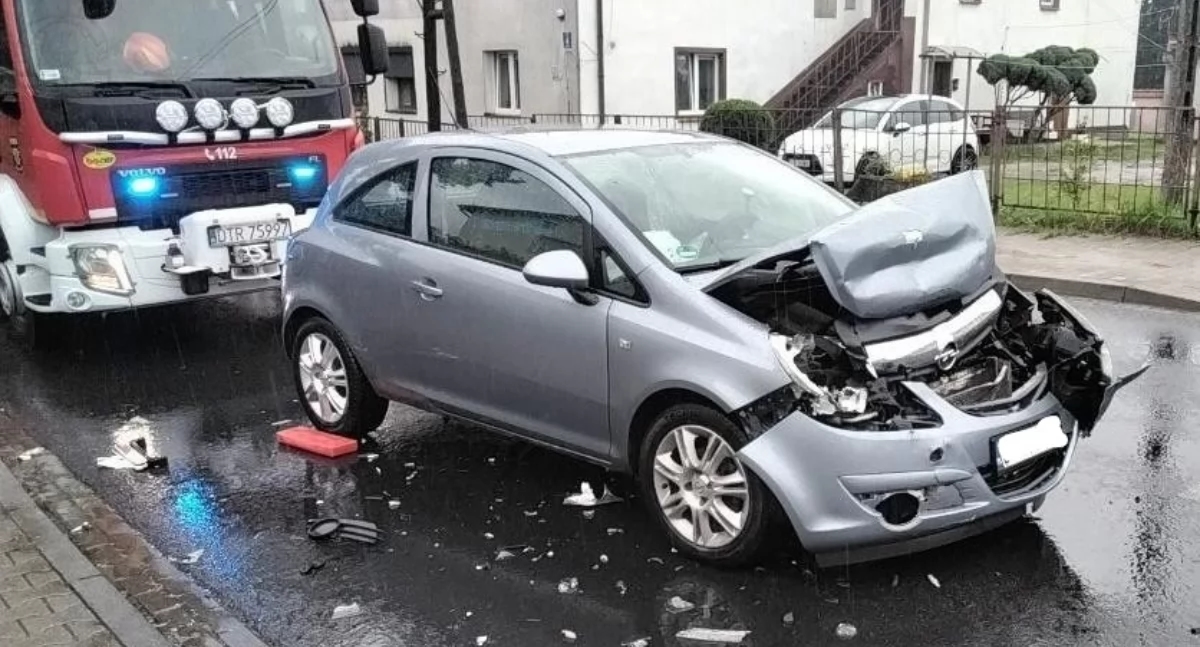 Opel bate na traseira da Hyundai