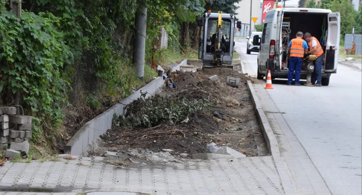 The long-awaited road reconstruction in the Wisznia Mała commune has started
