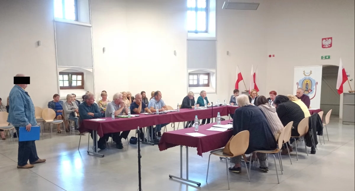 De nachtmerrie van de kinderen duurde jaren. Het Openbaar Ministerie heeft al een aanklacht ingediend: de verdachte pedofiel zal voor de rechter verschijnen.