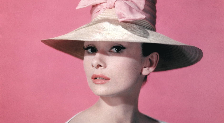 This is the most fashionable hairstyle for spring and summer 2025. Years ago, Audrey Hepburn wore it