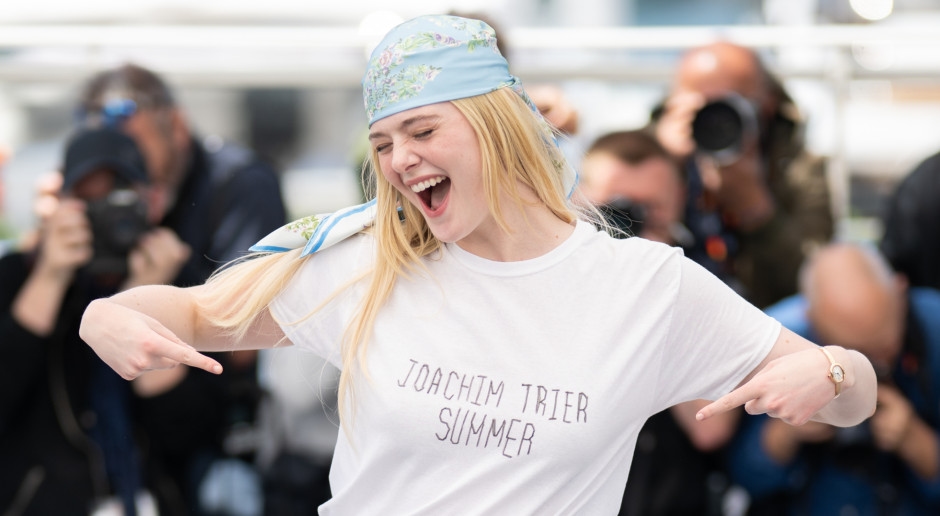 Record a Cannes! 19 minuti di ovazione per il film, la cui musica è stata composta da Hania Rani