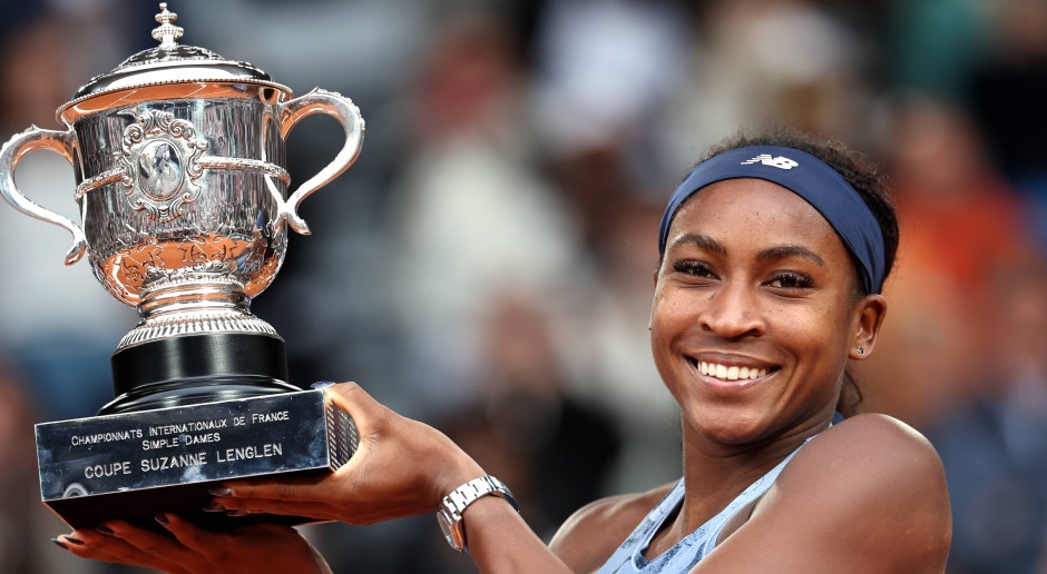 Coco Gauff met de Roland Garros 2025 Cup. De Amerikaanse speelde een geweldige finale met Aryna Sabalenka.