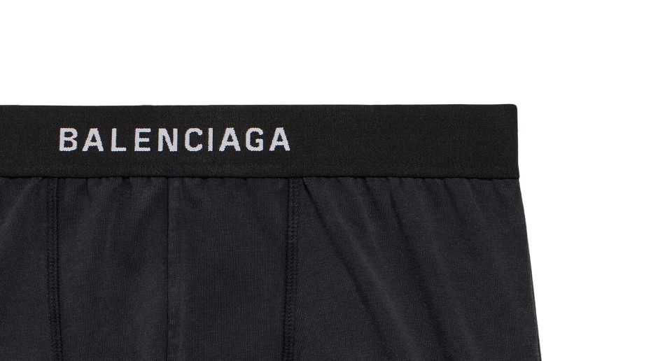 "Balenka" sorprende di nuovo con un progetto. Ha usato... boxer tagliati a pezzi