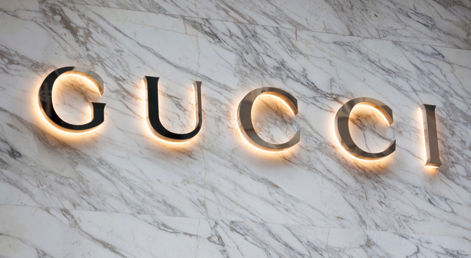 Il nemico silenzioso di LVMH sta vendendo un pezzo della Fifth Avenue che ha acquistato un anno fa per quasi un miliardo di dollari