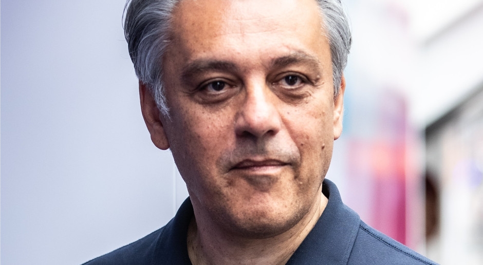 Renault CEO joins Kering, stock market reacts violently to transfer