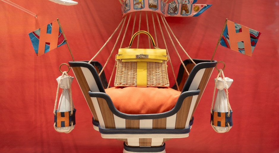 Cartier, Hermès, Dior – gigantes do luxo buscam talentos. A Les Deux Mains du Luxe, evento de outono de 2025, é uma oportunidade para jovens artesãos do mundo todo.