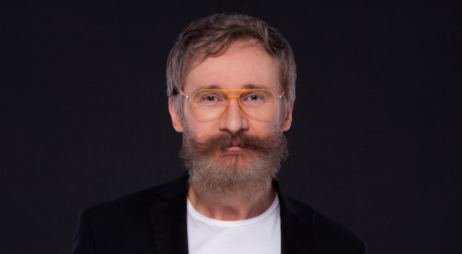 WELL TALK: Sergiusz Osmański: „Polnische Geschäftsfrauen wollten früher wie Pamela Anderson aussehen, heute gestalten sie ihr Image bewusst.“