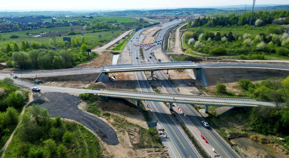 La autopista más importante a orillas del mar incluso antes de las vacaciones. Se acerca una etapa importante de la construcción