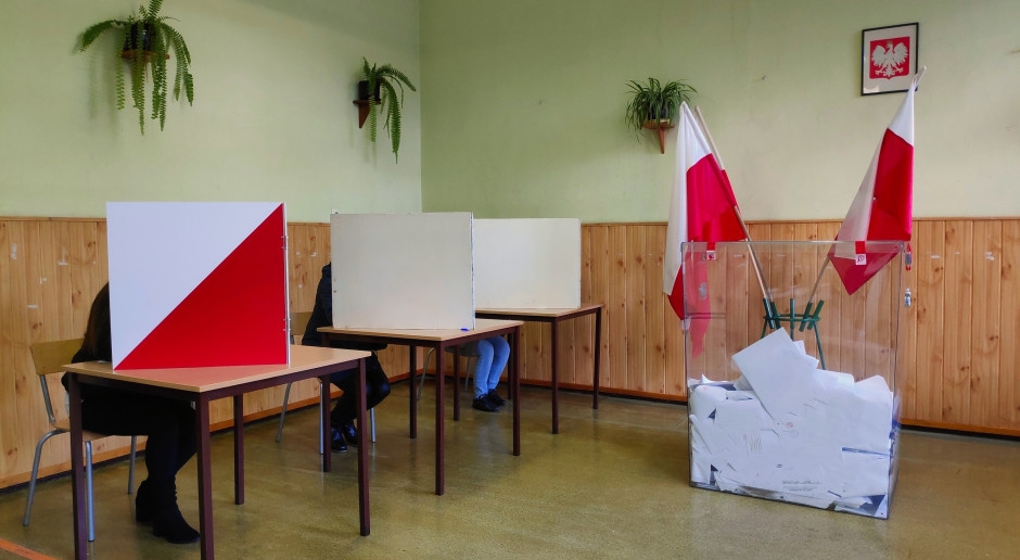 O segundo turno das eleições é uma despesa desnecessária. O Senado vai abordar o tema