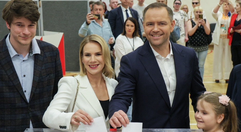 Karol Nawrocki zagłosował w wyborach. W lokalu pojawił się z całą rodziną