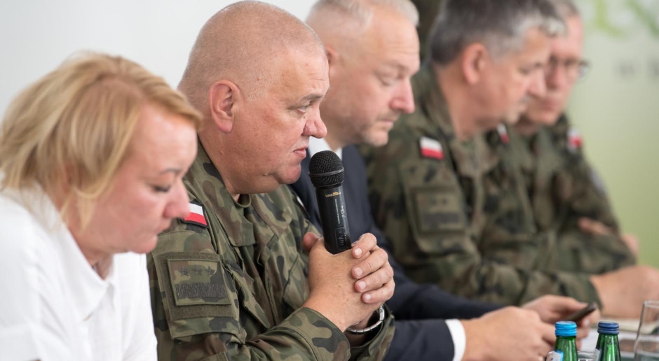Rusya sınırına yakın tanksavar kirpileri. Ordu savunmaya hazır.