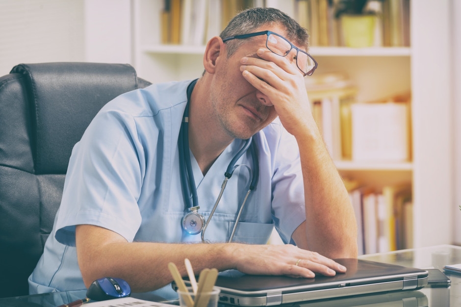 Los médicos bajo ataque del odio. Los hospitales de Pomerania piden ayuda
