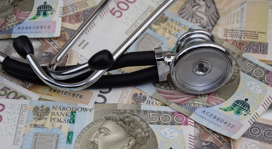 1 Temmuz'dan itibaren daha büyük ödemeler. Sağlık Bakanı sözleşmeli doktorlarla ne yapılacağını söylüyor