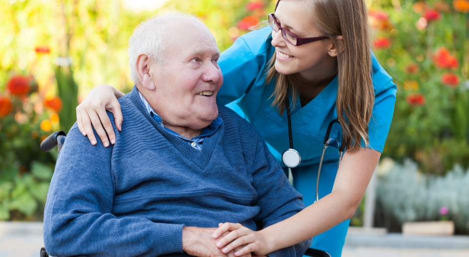 PLN 7,036 for a medical caregiver. Pay rises from July 1?