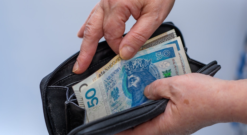 Nuovo sostegno: 1.200 PLN. Il buono è disponibile per le persone di età compresa tra 60 e 65 anni.