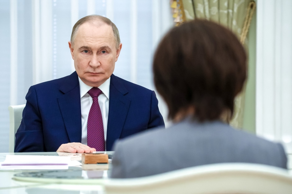O rublo é a moeda mais forte do mundo. Putin tem um problema