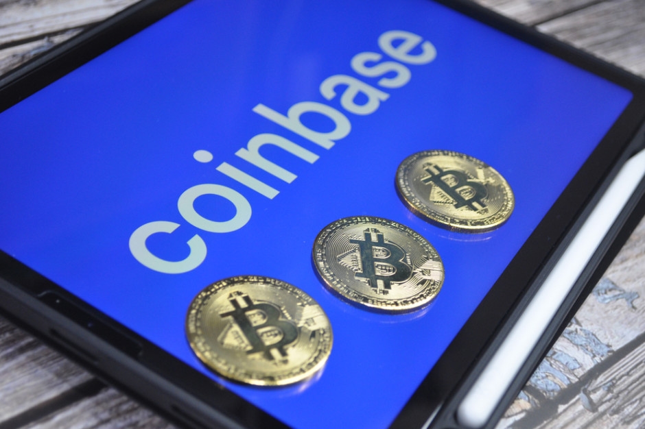 O Bitcoin está atraindo novamente o interesse dos investidores, com novas tarifas impostas pelos EUA em segundo plano.