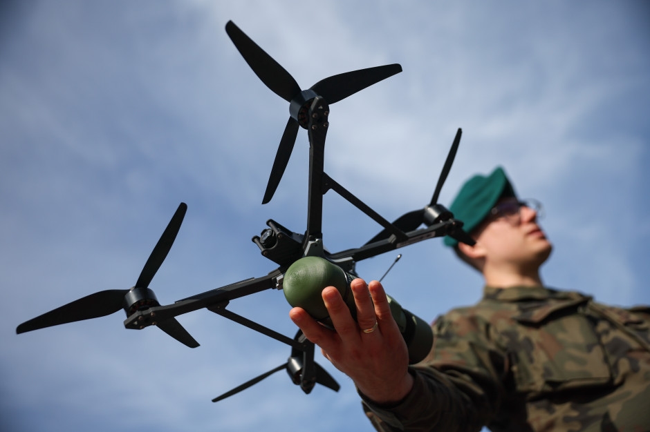Ukraine desperately needs them, but what about the Polish Army? We ask the general about the smallest drones.