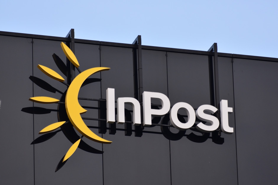 New from InPost: Construction of helpboxes, or AED defibrillator networks, begins