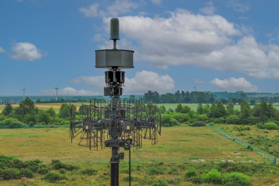 This work of Polish engineers doesn't look like radar. It allows you to observe without being detected.