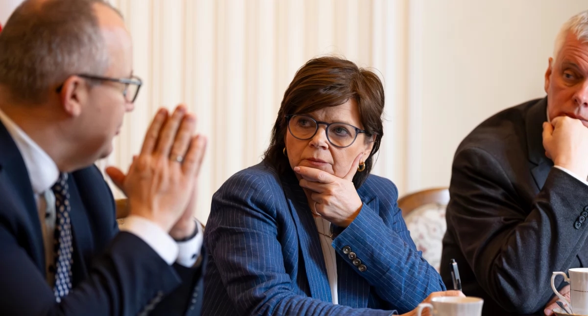 Los Ministerios de Salud, Justicia y del Interior y Administración trabajarán juntos contra la violencia hacia el personal médico