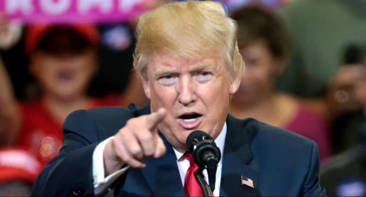 Rivoluzione negli USA. Trump annuncia la regolamentazione più importante del decennio per la riduzione dei prezzi dei farmaci
