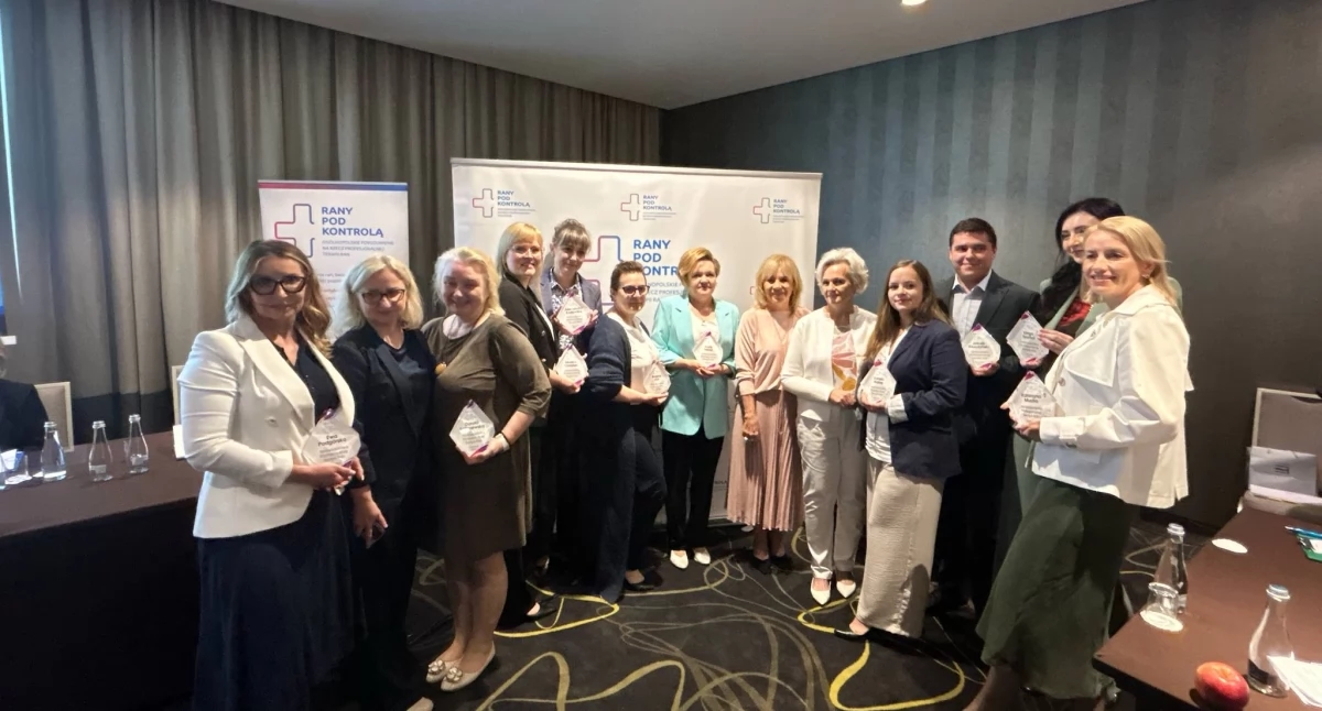 Ten Ambassadors of Professional Wound Therapy Selected in Poland