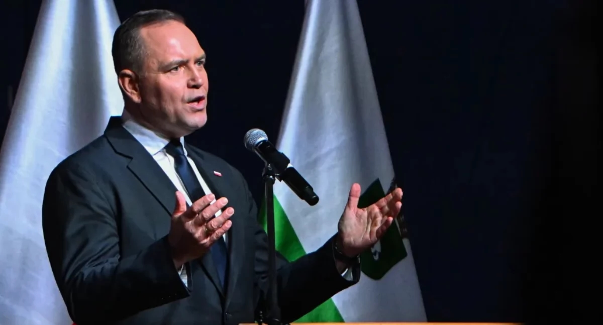 President Karol Nawrocki signed the "Dignified Pension" bill. Benefits will increase