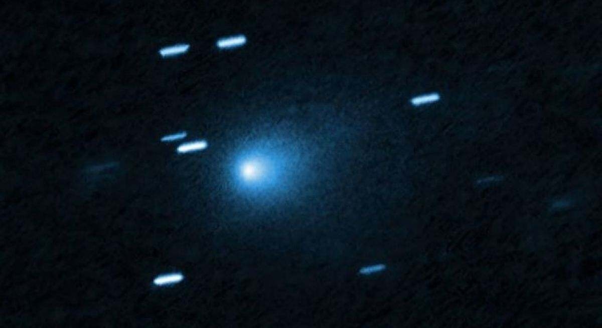 Telescópios da NASA capturam o misterioso "objeto interestelar" enquanto ele se aproxima de Marte.