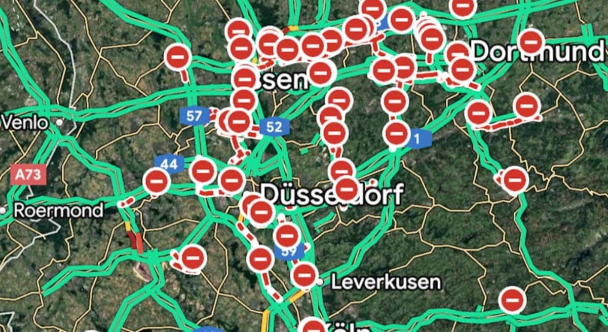 Google Maps cierra por error 7 autopistas clave en Alemania y provoca el caos total en el país con un atasco histórico