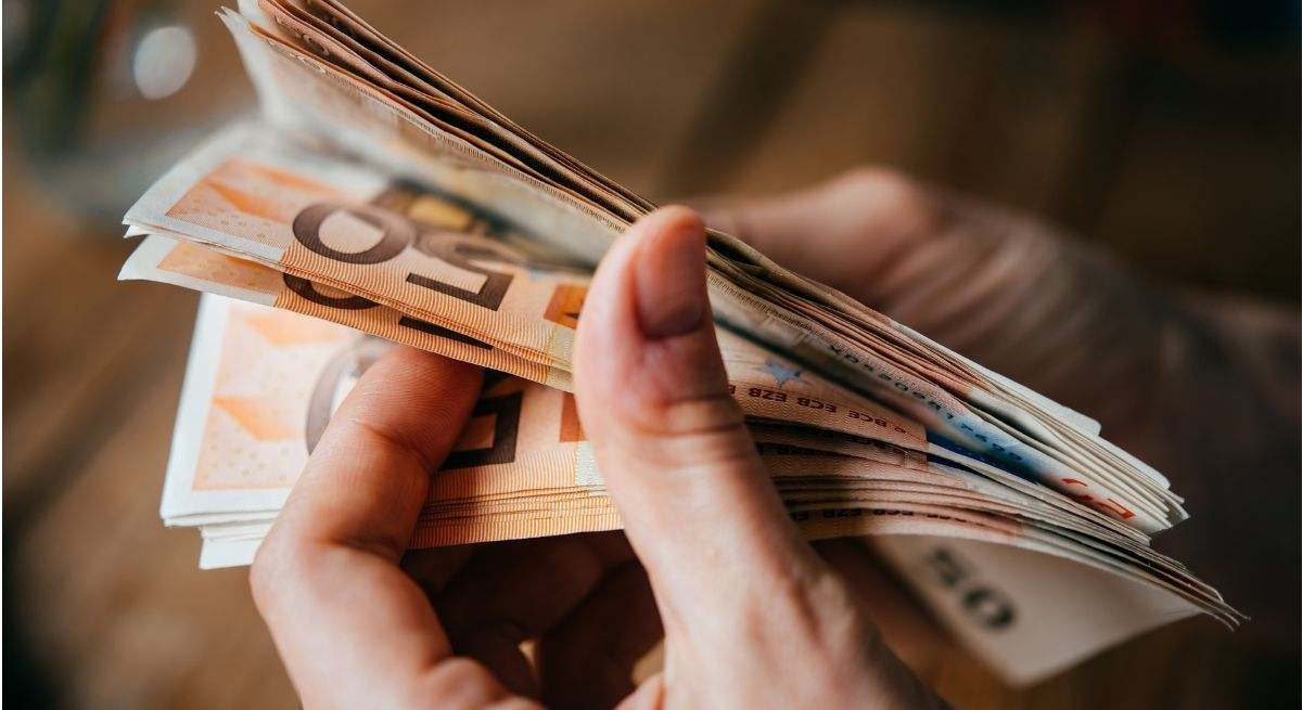 Welches ist laut künstlicher Intelligenz das schnellste und profitabelste Geschäft, um in kurzer Zeit Wohlstand zu erzielen?