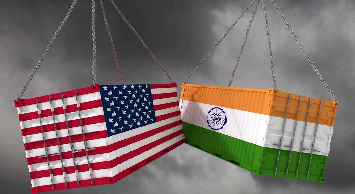 India zegt dat sommige landen proberen zijn opkomst als macht te vertragen na de invoertarieven