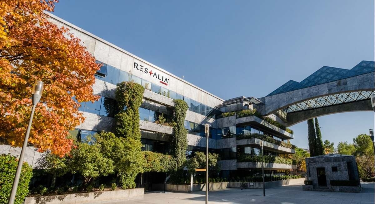 Rede de franquias da Restalia atinge receita recorde de € 311,4 milhões em 2024