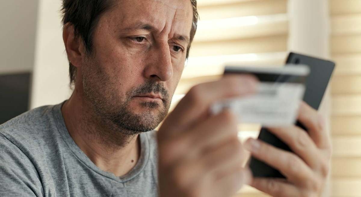 Una nuova truffa bancaria ha messo in allerta migliaia di utenti: "Se non riconosci queste credenziali di accesso, controlla immediatamente..."