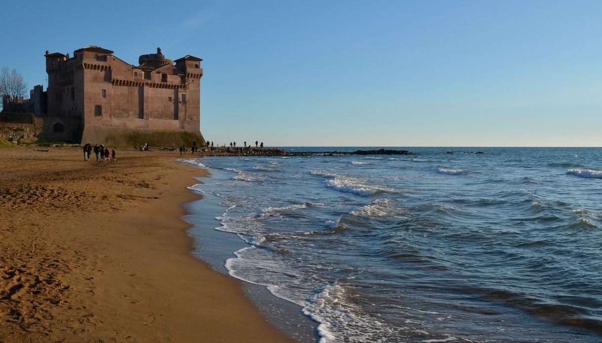 Playas naturistas del Lacio: las más bonitas para unas vacaciones sin preocupaciones.