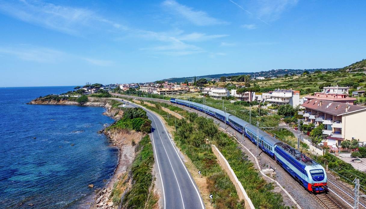 Voyage vers la beauté : le Riviera Express part de Rome pour la Côte d'Azur