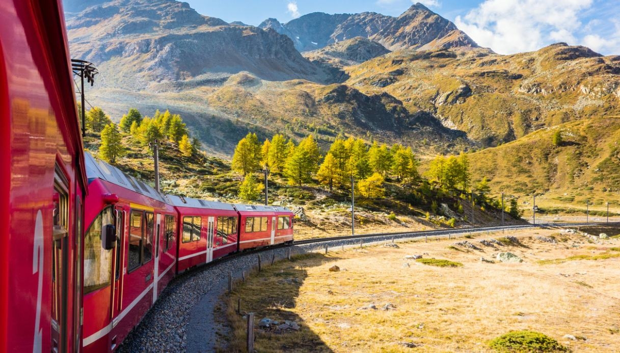 Dalla Torre di Pisa al cuore delle Alpi di Zurigo in treno: il viaggio slow dell’estate