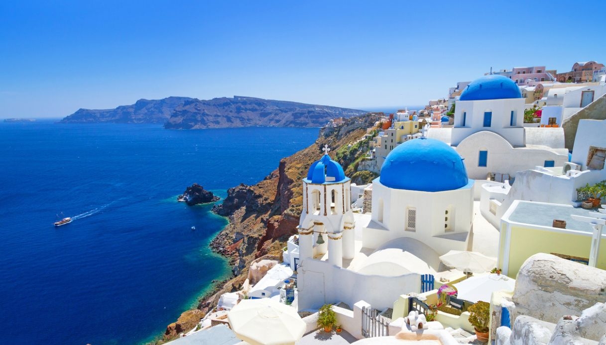 Santorini, het eiland dat betovert: het witte en blauwe hart van Griekenland