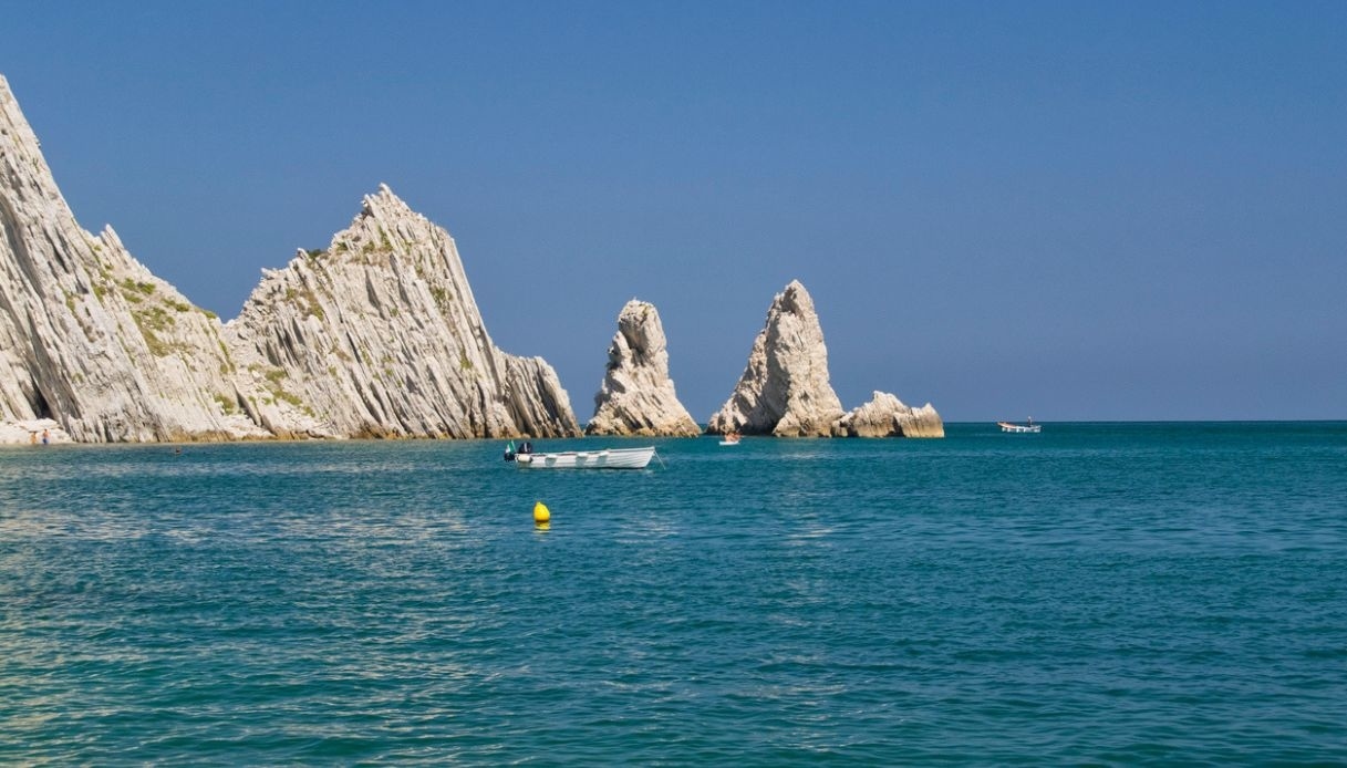 Beaches in the Marche, the most beautiful, but also authentic and wild