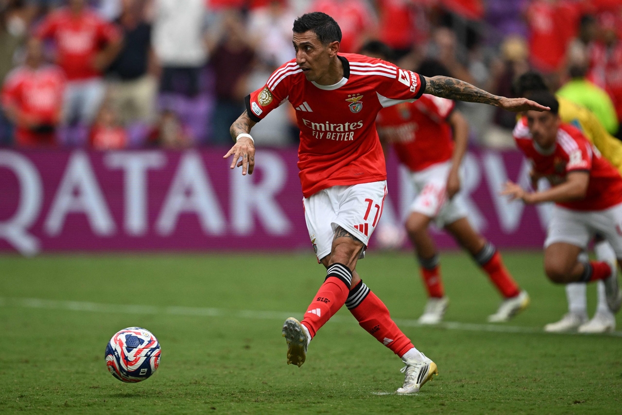 Benfica verplettert Auckland City met 6-0