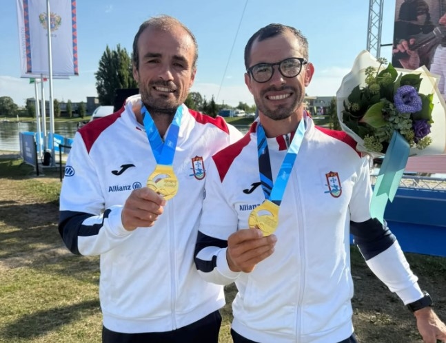 Canoeists José Ramalho and Fernando Pimenta are four-time World Champions in K2 marathons