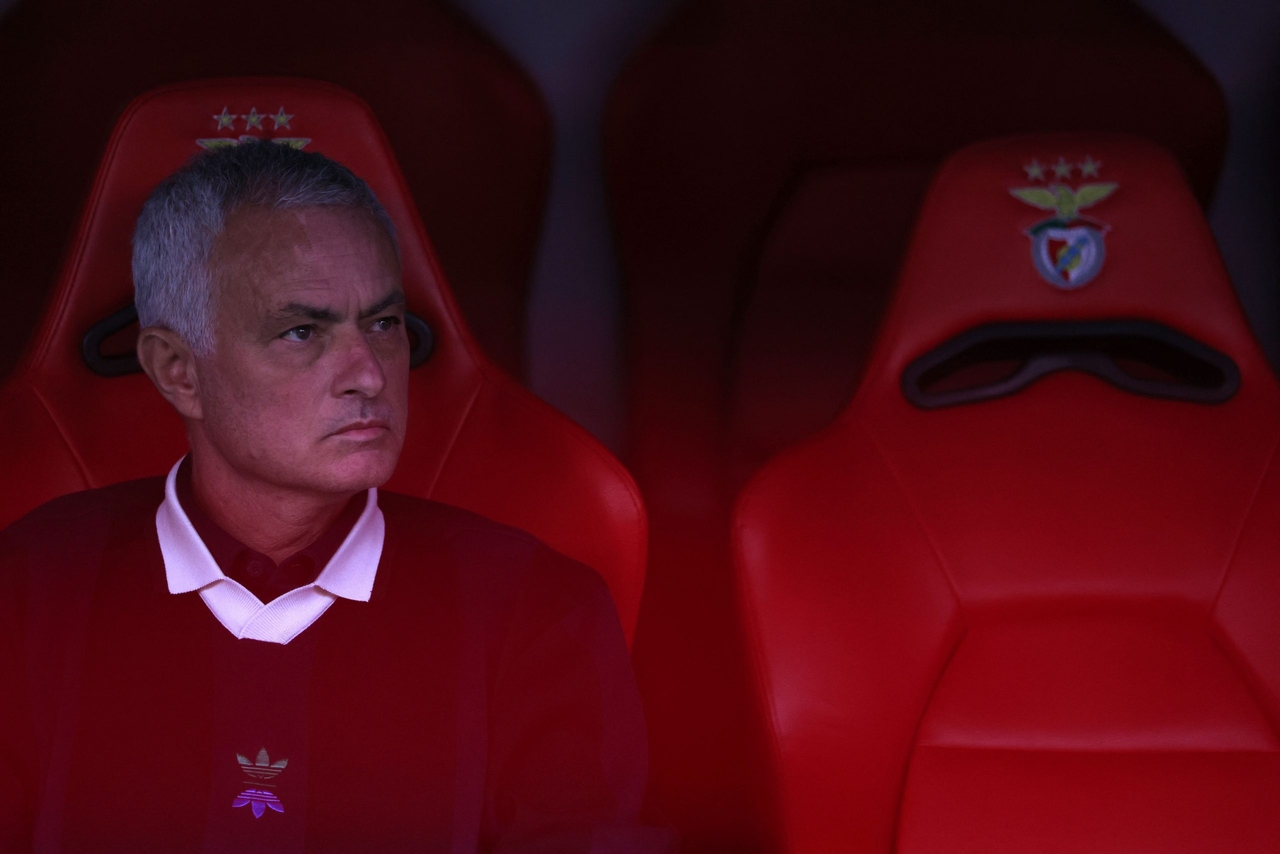 Wordt Mourinho binnenkort aangekondigd? Benfica bevestigt onderhandelingen