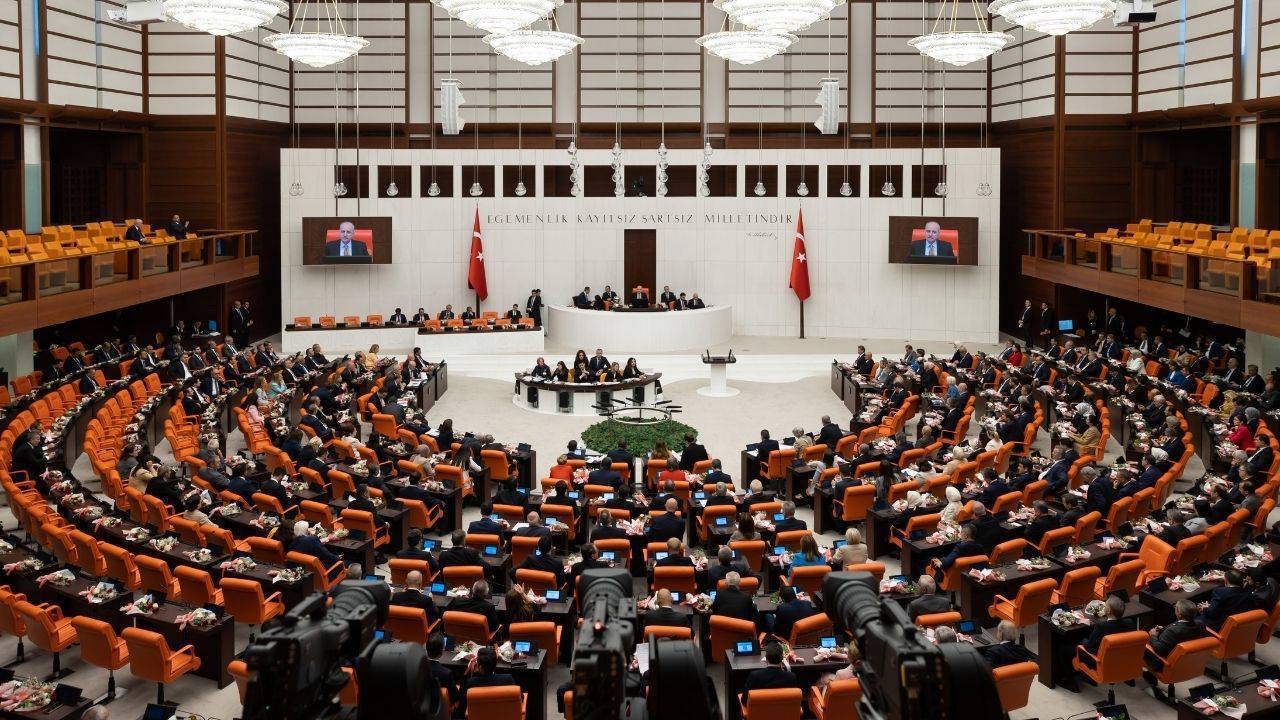 Wat wordt er deze week besproken in de Turkse Grote Nationale Assemblee?