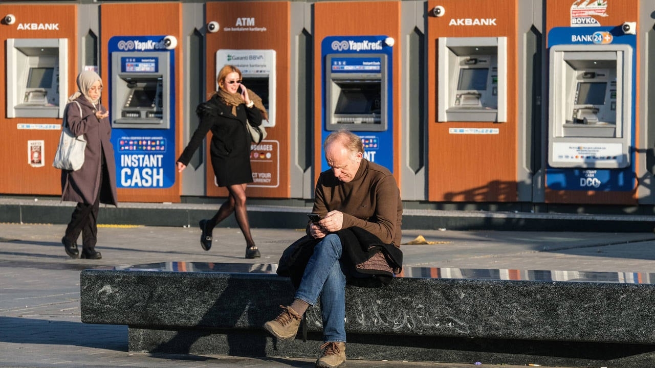 De schulden van burgers komen bij bedrijven terecht