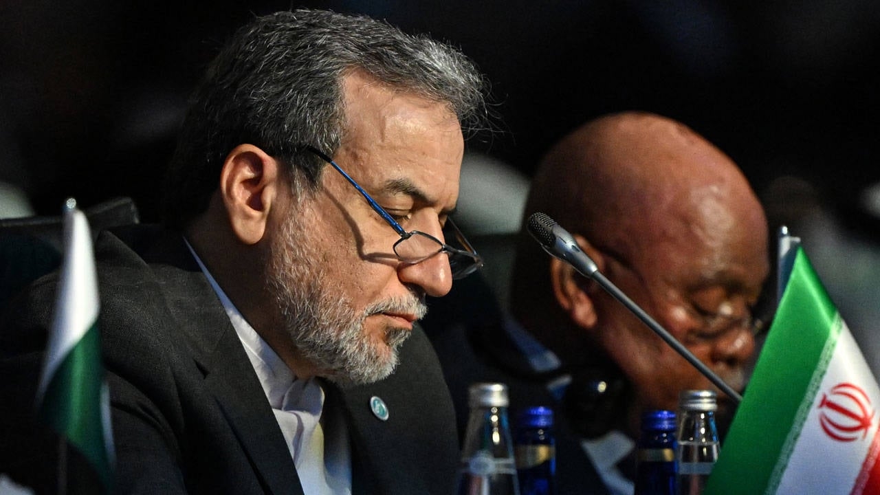 Iranischer Außenminister Erakçi sendet „bedingte“ Botschaft für Verhandlungen