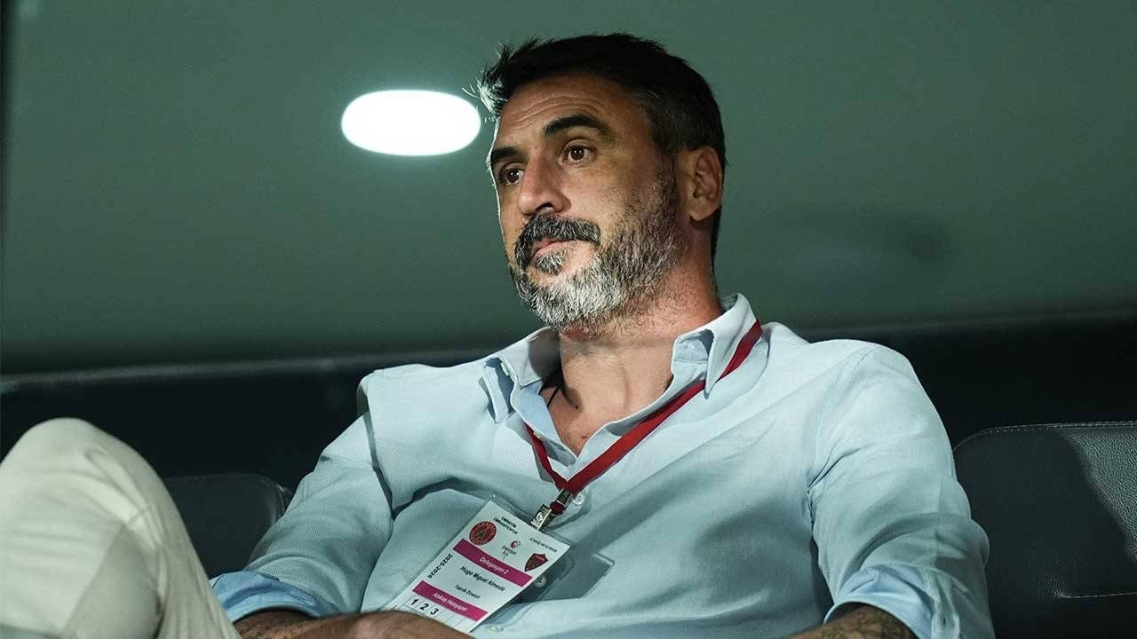Hugo Almeida signs with a League 1 team