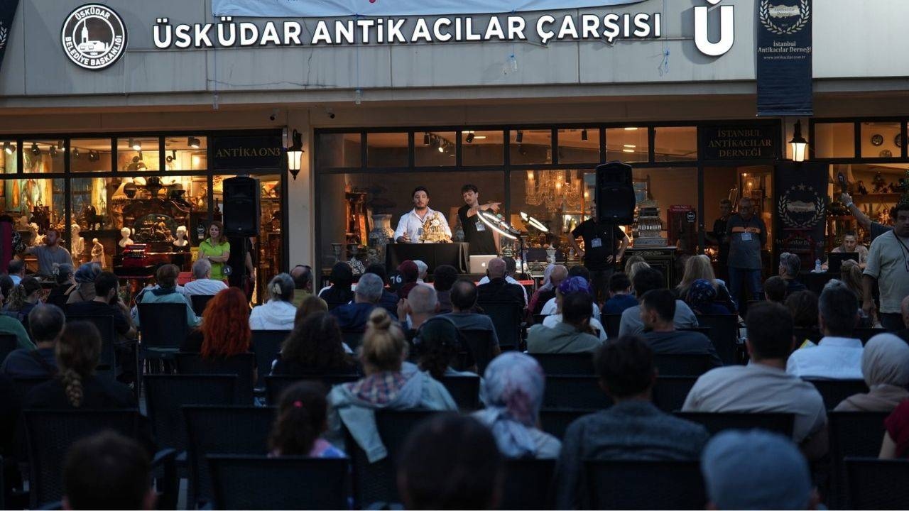 Leilões ao ar livre começaram em Üsküdar
