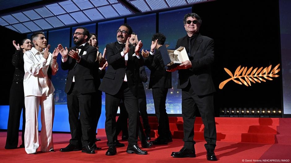 O iraniano Jafar Panahi vence a Palma de Ouro em Cannes