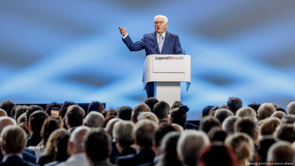 Steinmeier critica el "populismo" de la administración Trump